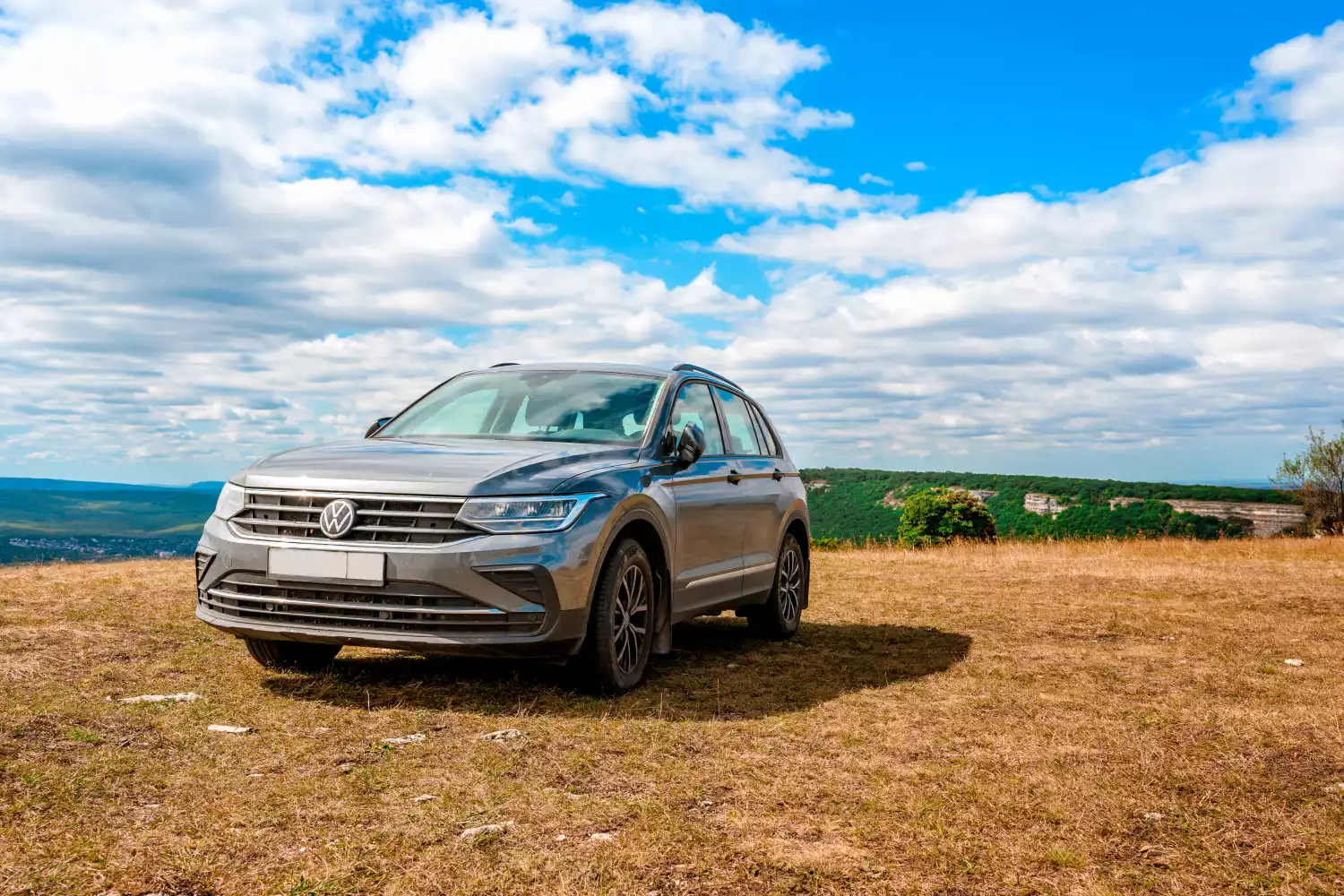 trash containers for Volkswagen Tiguan